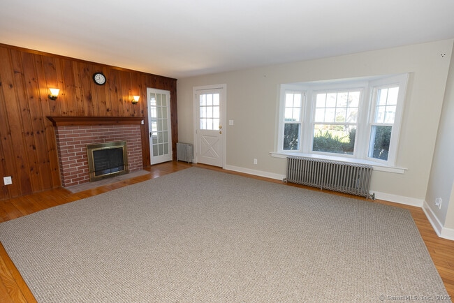 Photo - 32 Maplewood St