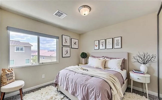 Photo - 7157 S Mann St