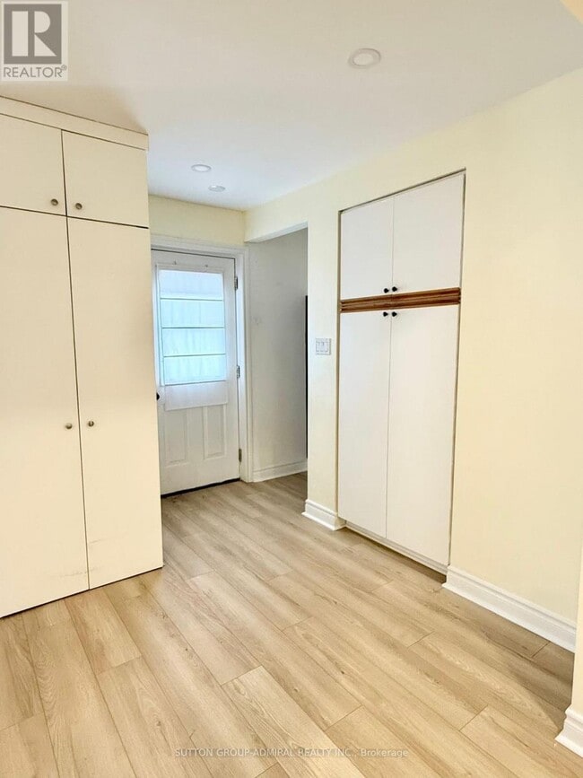 Photo - 61 Parkside Dr