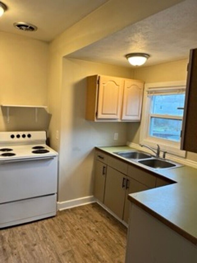 Photo - 1 bedroom in North Spokane!