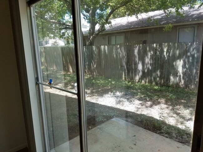 Photo - 901 Ken St Unidad B