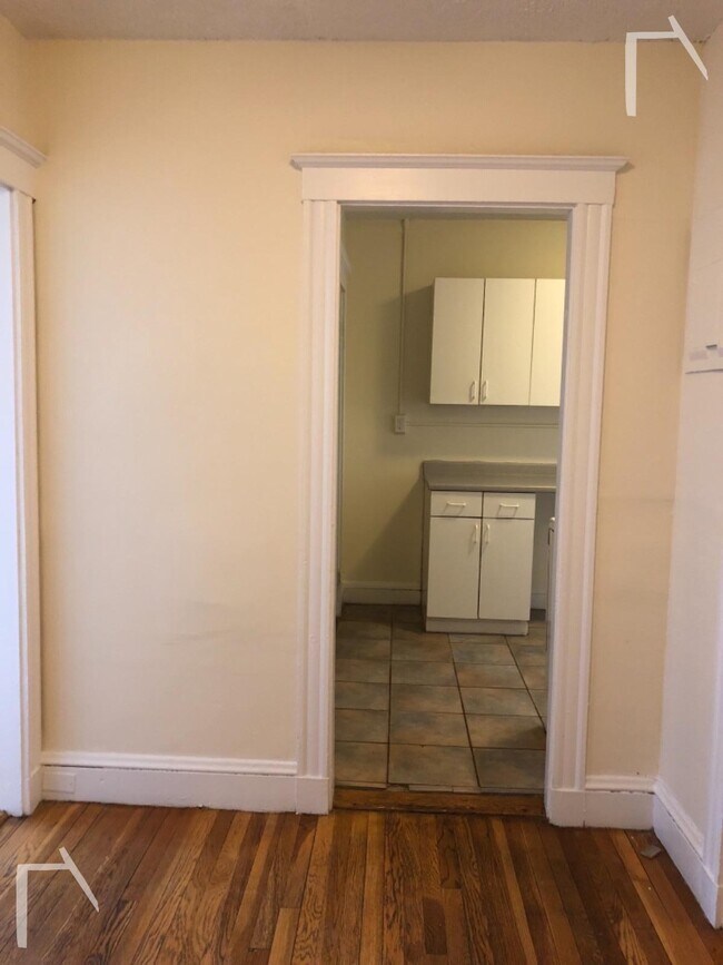 Photo - 5 Barrows St