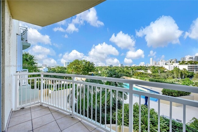 Building Photo - 2475 Brickell Ave Unit 703