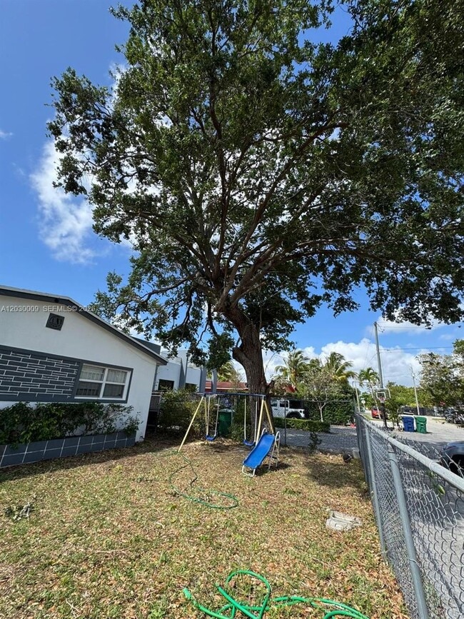 Photo - 1226 NE 112th St Unit 1226