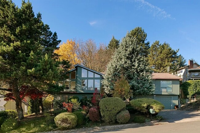 Photo - 2731 SW Bucharest Ct