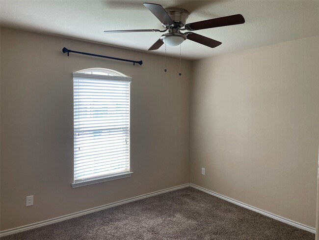 Photo - 17638 Rose Summit Ln