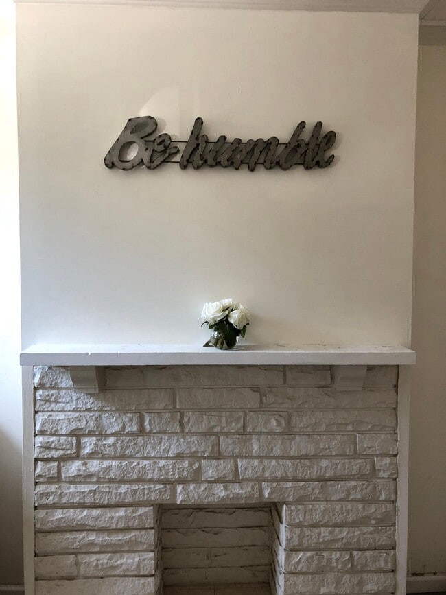 Photo - 185 1/2 Home St