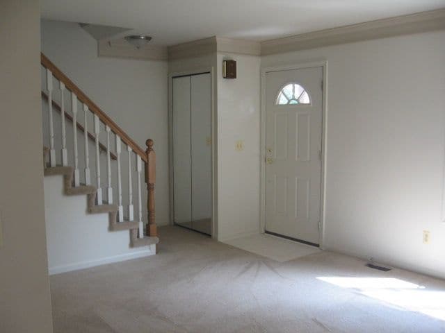 Photo - 23745 Middlebelt Rd