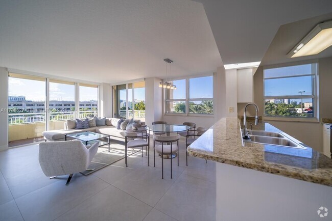 Building Photo - 19501 W Country Club Dr Unit 409 Rental