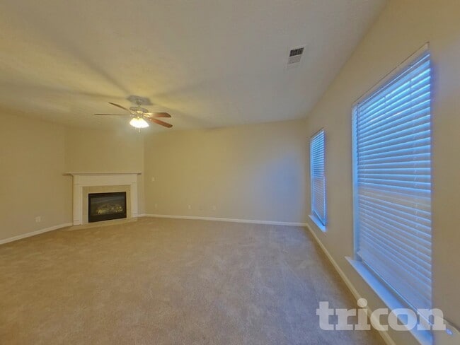 Photo - 3816 Shenfield Dr Casa