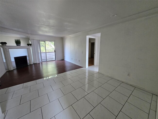 Photo - 8323 Wilcrest Dr Unit 8004