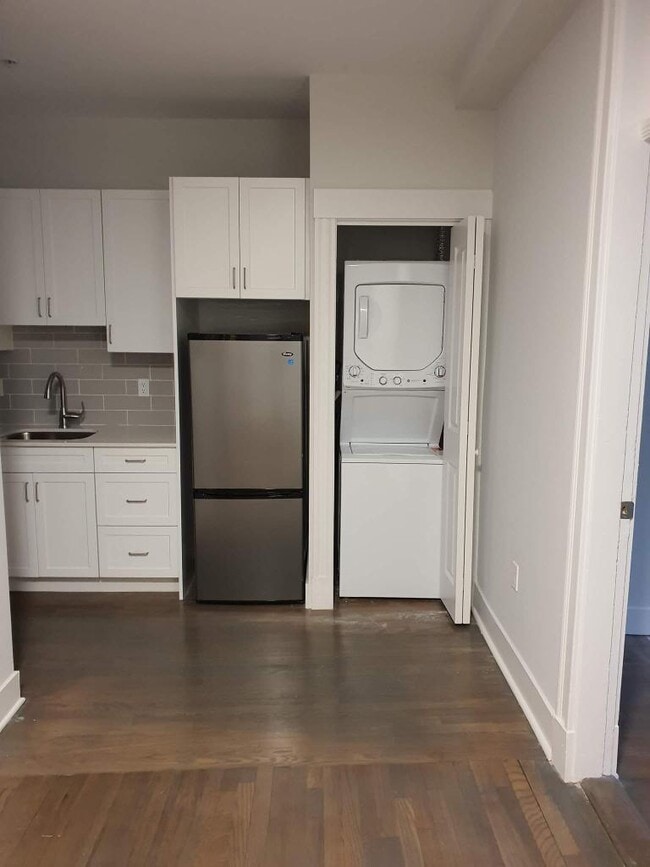 Building Photo - 81 Park Dr Unit 1
