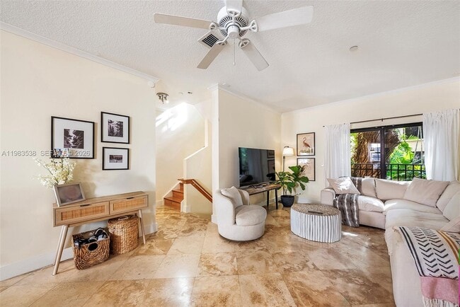 Photo - 2767 Coconut Ave