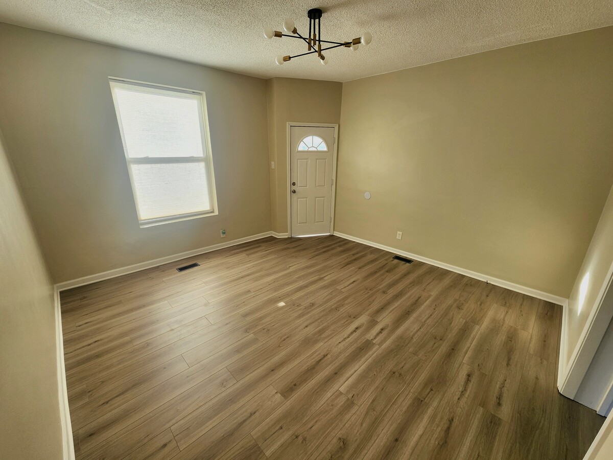 Photo - 2808 Iowa Ave Apartments Unit 1F
