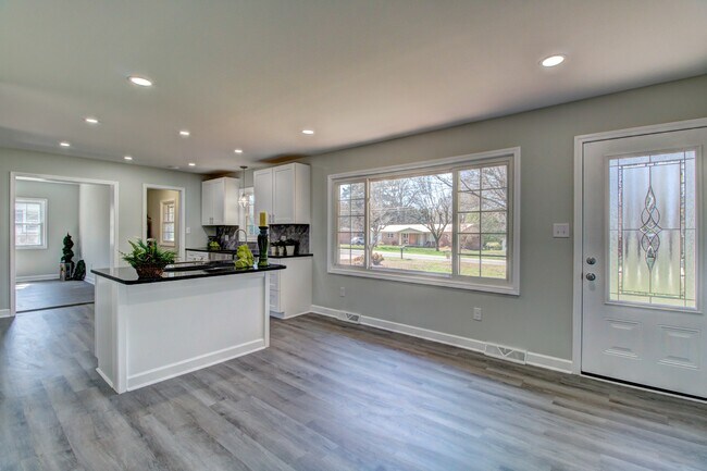 Photo - 1408 Delview Rd