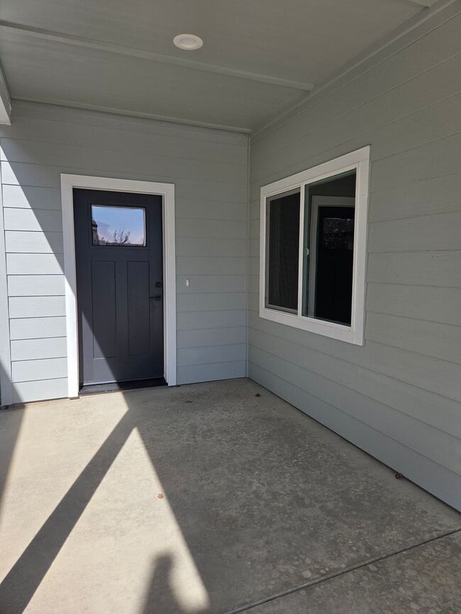 Photo - Brand New Build on Old Alturas - ALL Electric with City of Redding Solar!