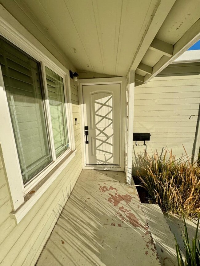 Photo - 1709 Guadalupe Ave