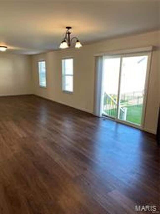 Photo - Lovely 4 bedroom, 2.5 bath, 2 car garage