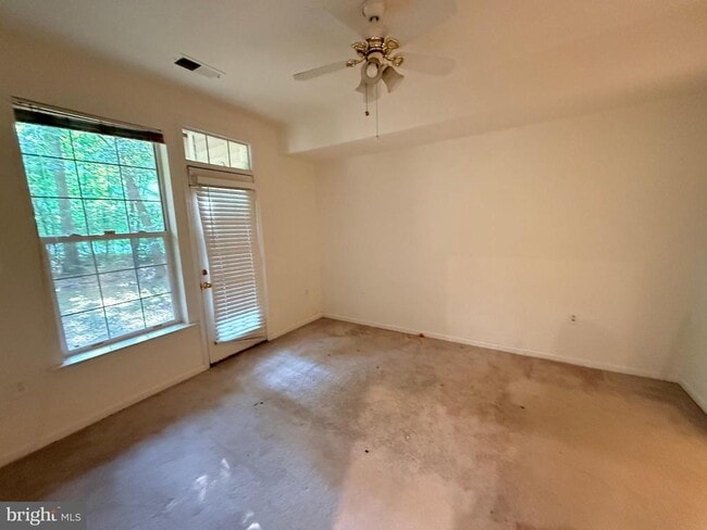 Building Photo - 1300 Windleaf Dr Unit 154