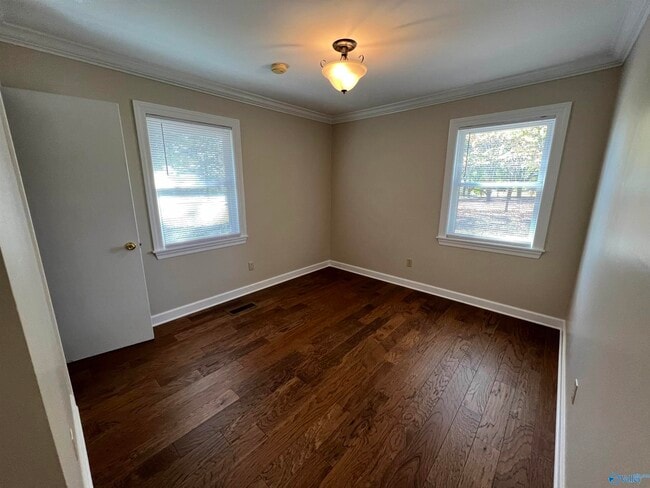 Photo - 23095 Kennedy Rd