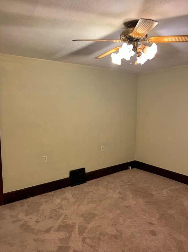 Photo - 4351 Dover Center Rd Unit North