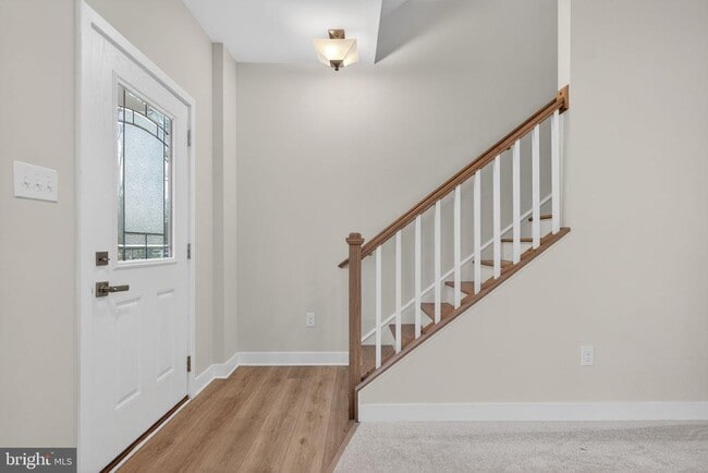 Photo - 54 Sidney Ln