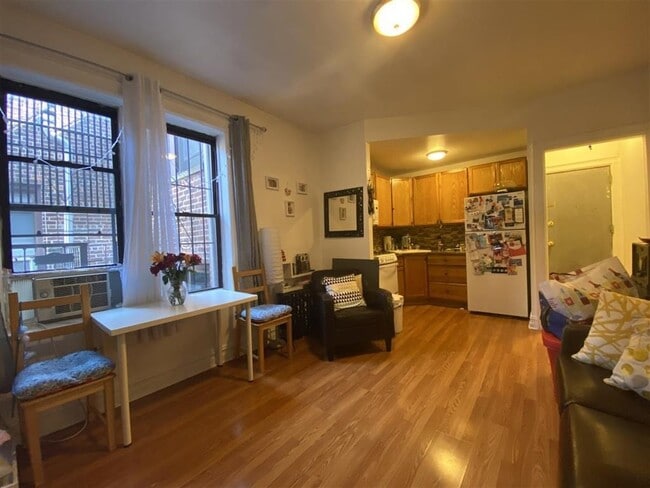 Photo - 124 Storms Ave Unit 4G