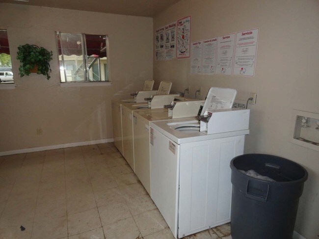 Laundry Facilities - Mill Creek Apartments