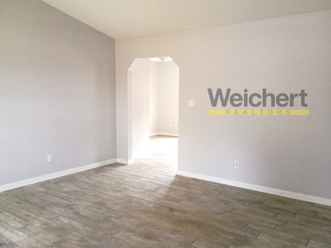 Photo - Spacious 3BR/2BA with Carport & Large Yard