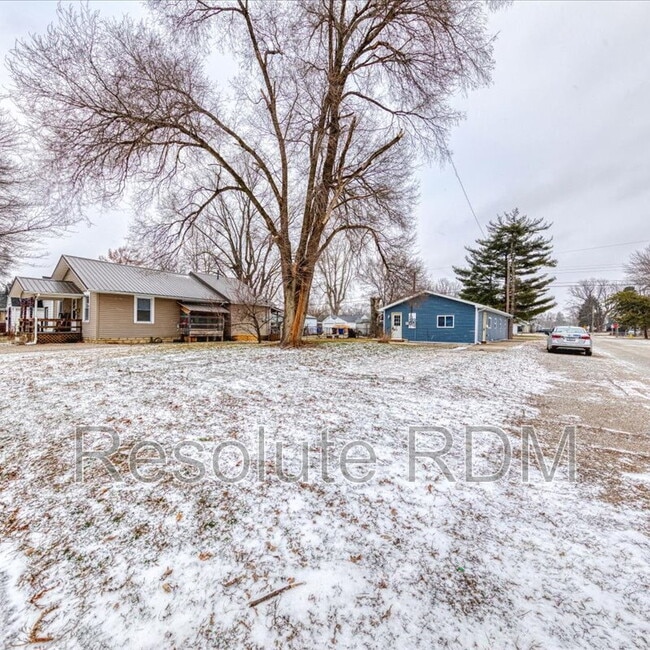 Photo - 1252 S Waugh St