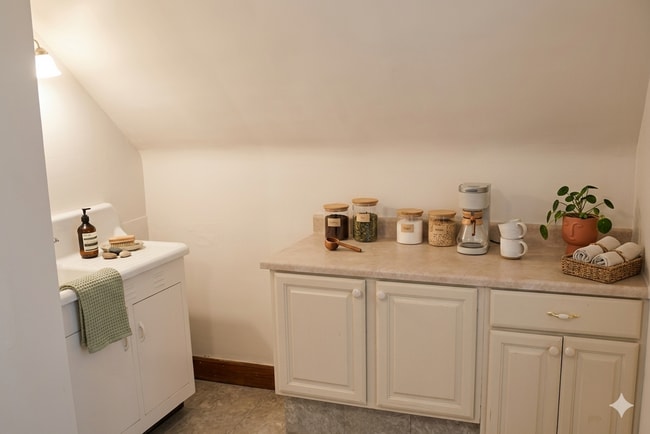 Photo - Your Modern Abode Unit up 1st