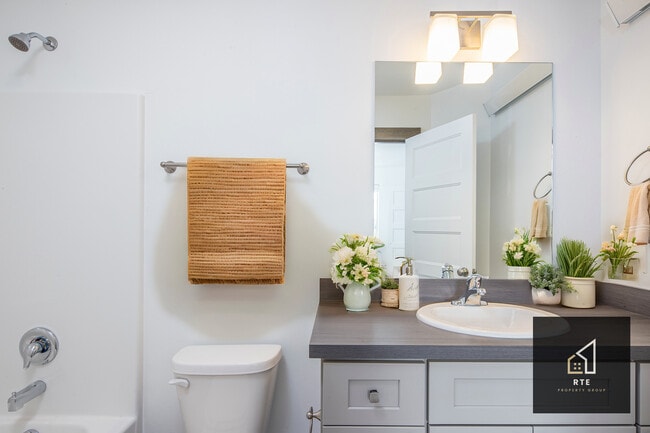 Boulder Creek Apartments