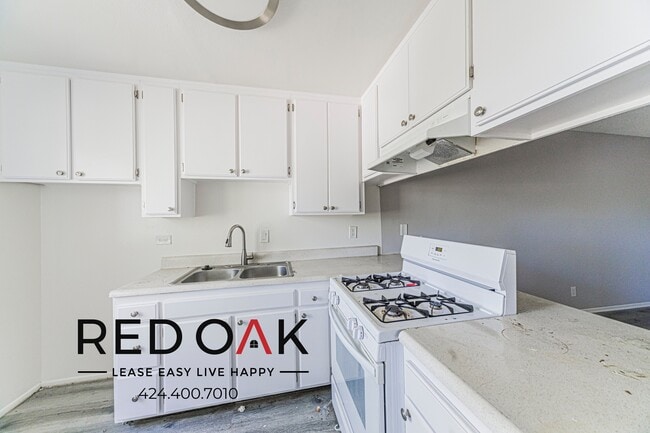 8614 Woodley Ave Unit 307