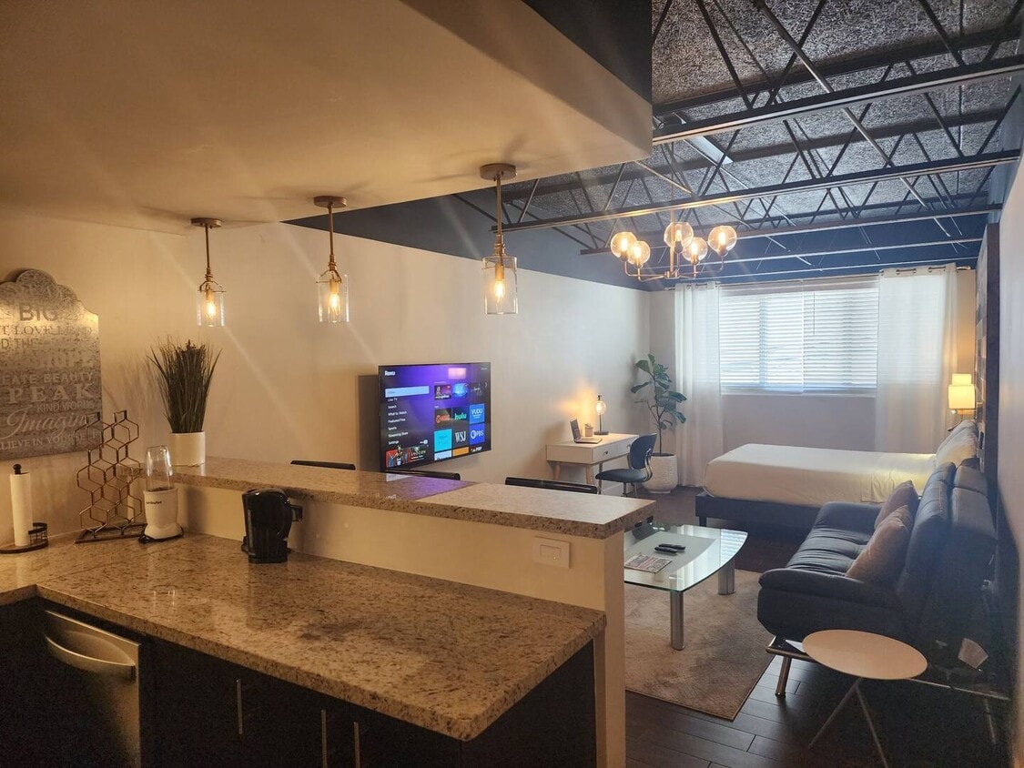 Photo - 3333 ne 33rd st (Fort Lauderdale, FL)