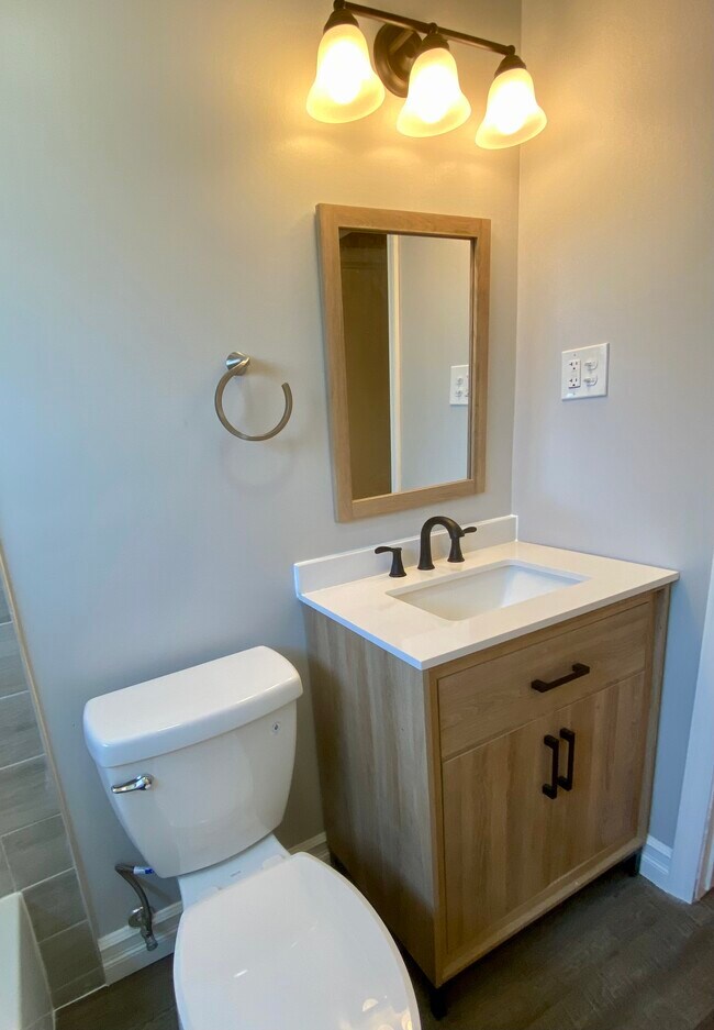 Photo - 17404 Lowell St