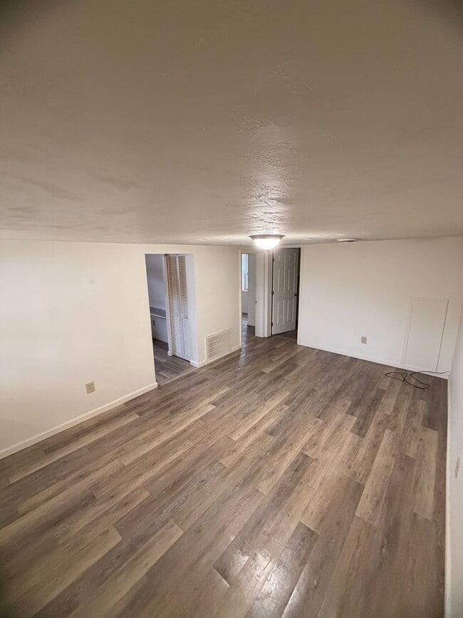 Photo - 4955 Bull Creek Rd Unidad 2