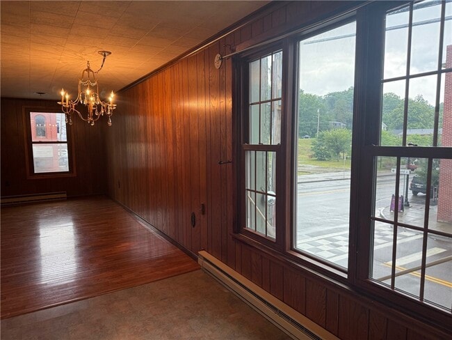 Photo - 101 E 2nd St