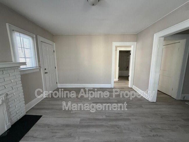 Photo - 1621 N Hamilton St