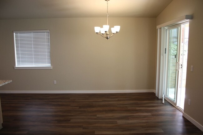 Photo - TMUniv Unit TMUnivA