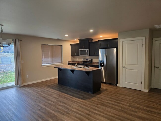 Photo - 3020 NE Johnson St Unit 3020 NE Johnson St.