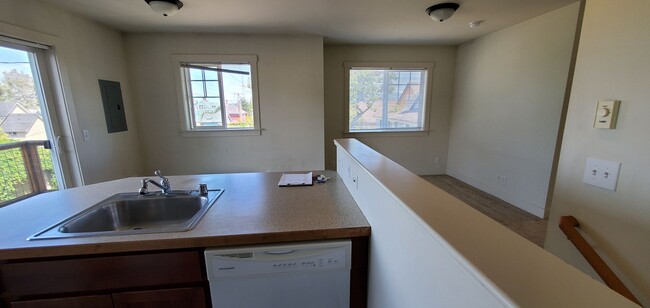 Photo - 1107 High St Unit #102