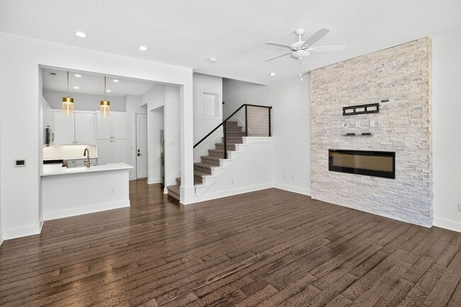 Photo - LUXURY TOWNHOME!! 3 Bedroom, 2.5 Bathroom Townhome in Des Moines!