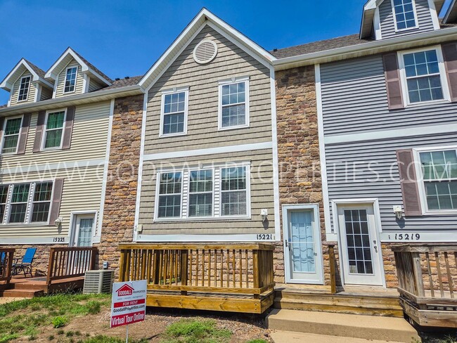 Building Photo - 15221 Alpine Dr