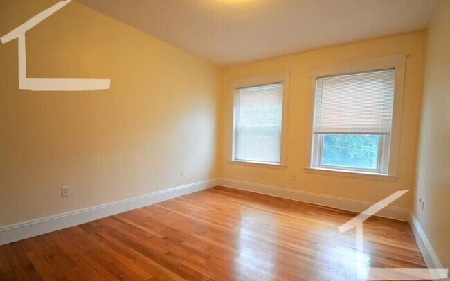 Photo - 191 Winthrop Rd