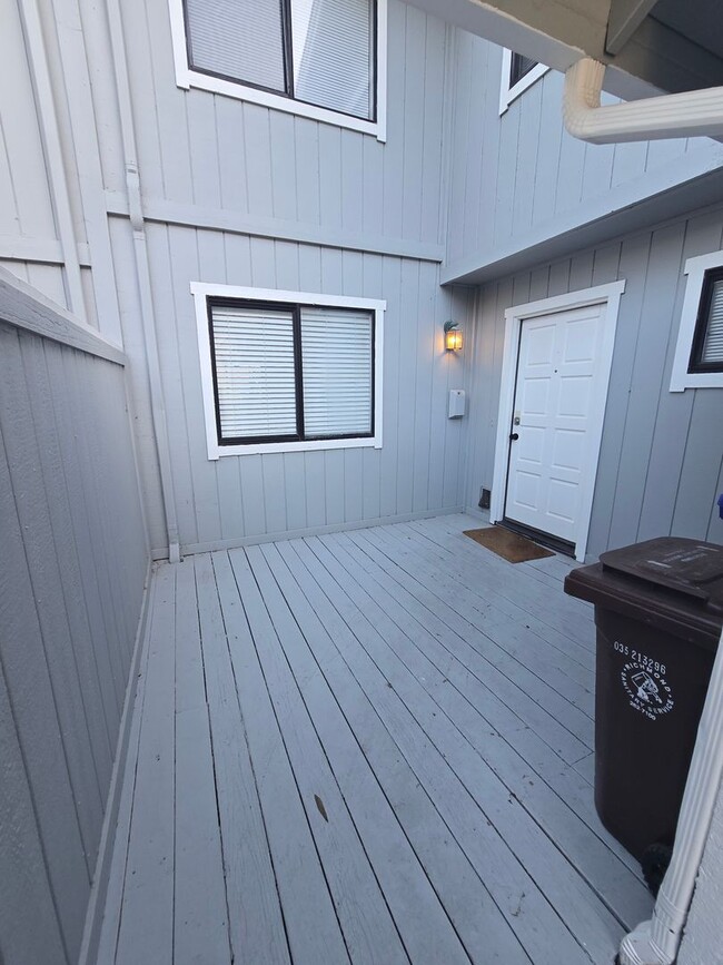 21 Dove Ln