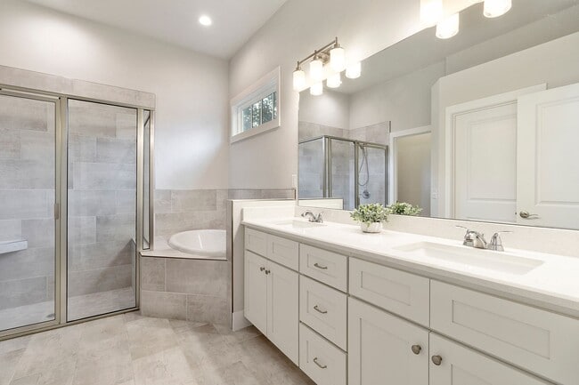 Photo - 3 Bed/ 2 Bath Home