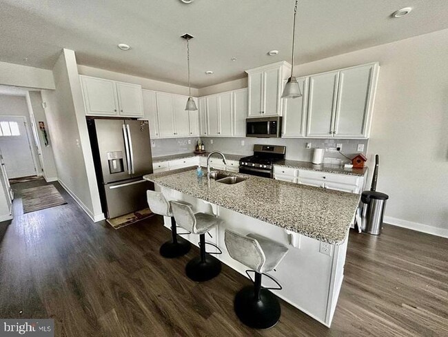 Photo - 210 Chase Dr
