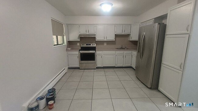 Photo - 244 Oakville Ave Unit F