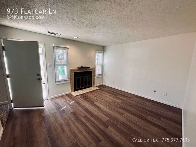 Photo - 973 Flatcar Ln