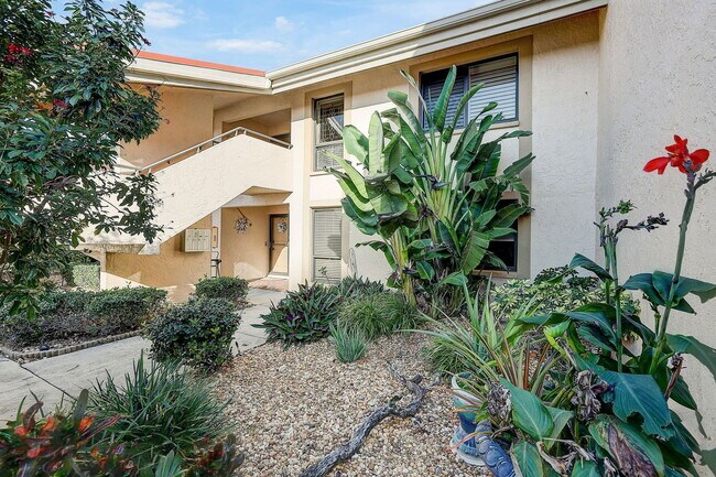 Photo - 4770 Brittany Dr S Unit 15